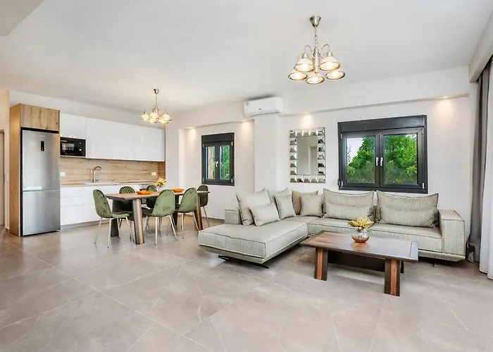 Epta Luxury Redefined Villa Ajía Paraszkeví