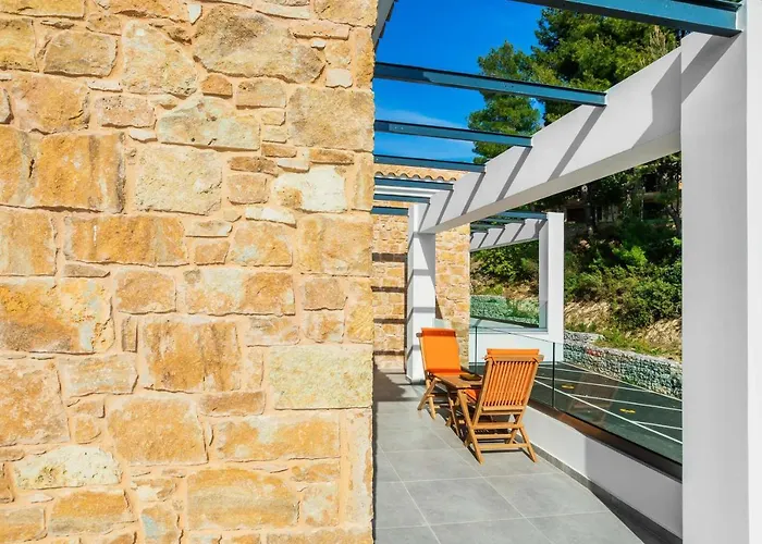 Epta Luxury Redefined Villa Ajía Paraszkeví